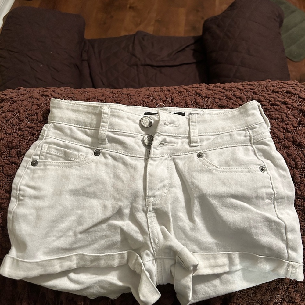 Aeropostale white jean shorts size 00 (stretchy)
